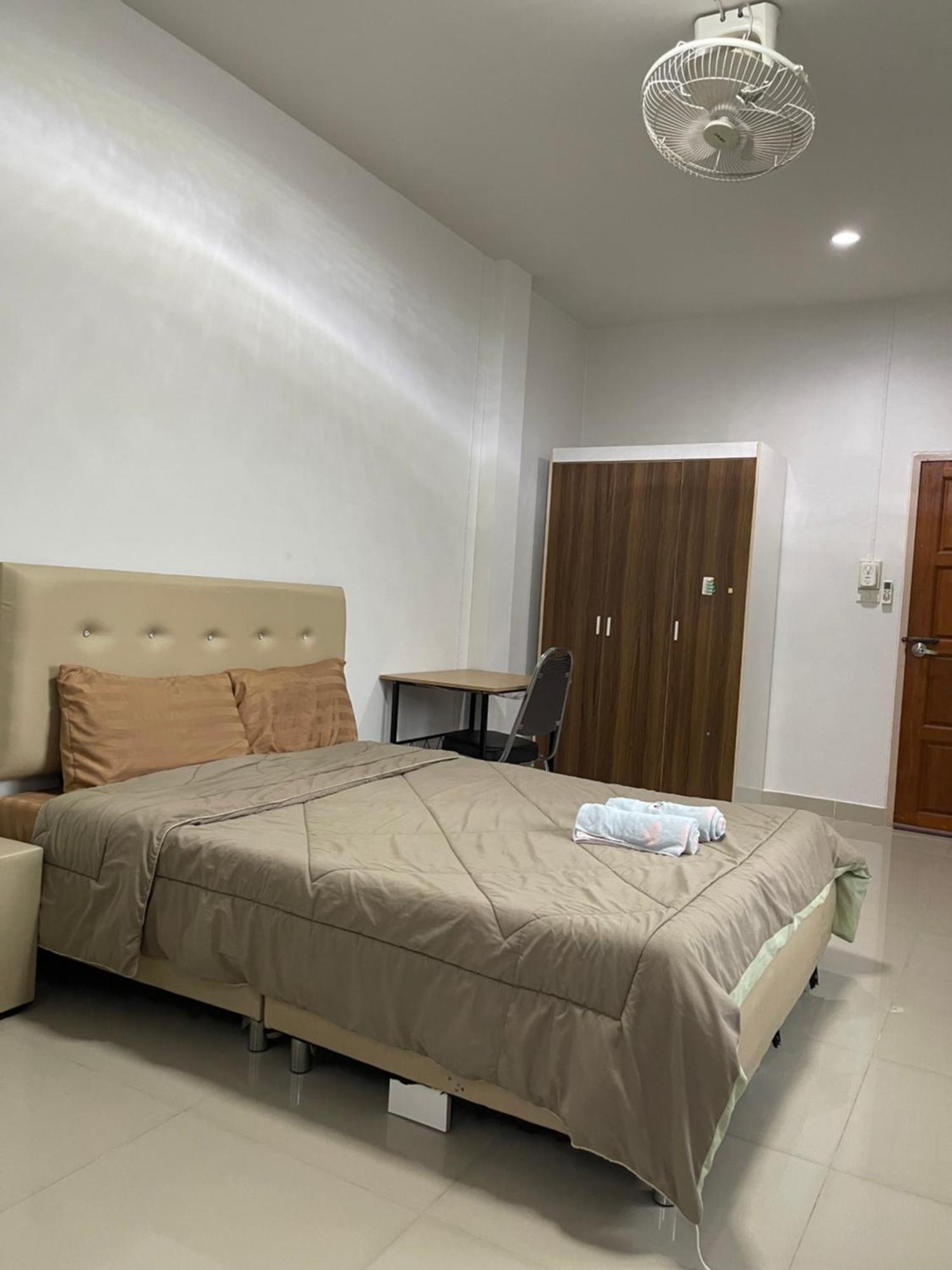 ควีนเพลส สระบุรี Queenplace Sara Buri エクステリア 写真